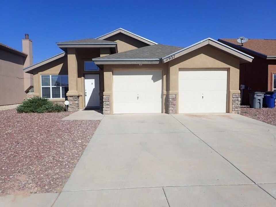 11937 Mesquite Lake Ln in El Paso, TX - Building Photo