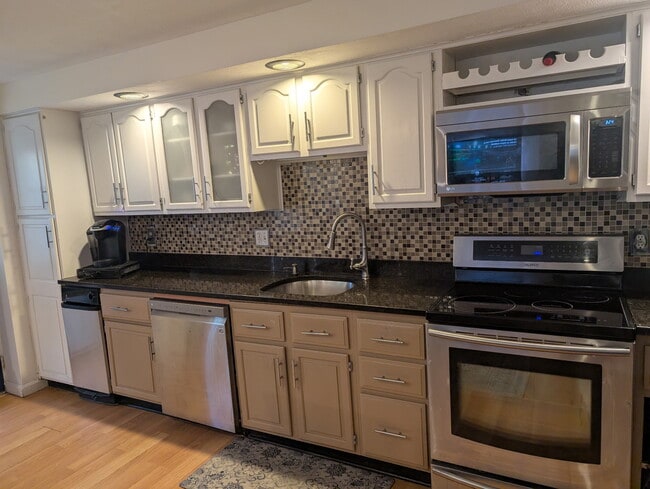 159 Maverick St in Boston, MA - Building Photo - Building Photo