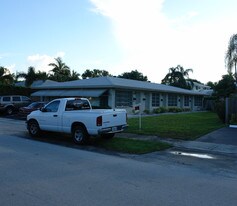 616 NE 16th Ave in Fort Lauderdale, FL - Building Photo