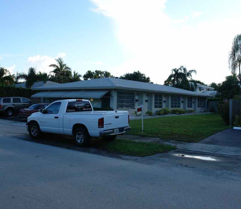 616 NE 16th Ave in Fort Lauderdale, FL - Building Photo