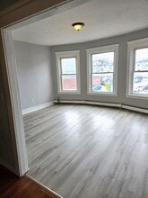 883 Dexter St in Central Falls, RI - Foto de edificio - Building Photo