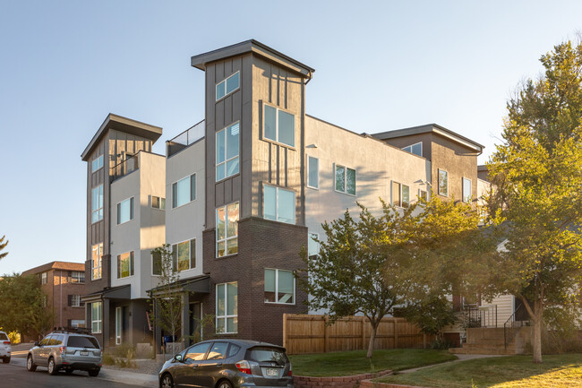 Swedish Townhomes in Englewood, CO - Building Photo - Building Photo