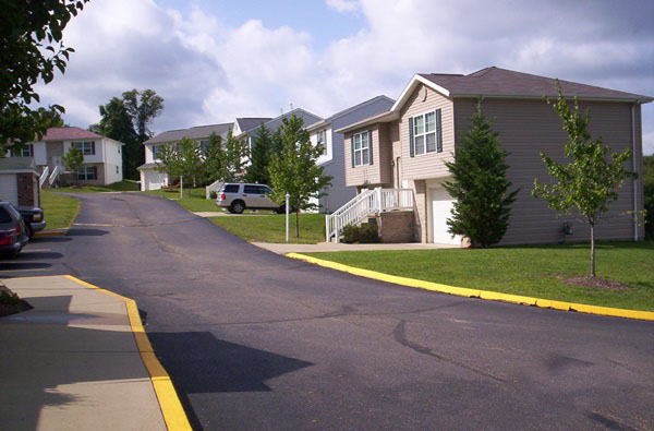 Briarwood Place in Wintersville, OH - Foto de edificio