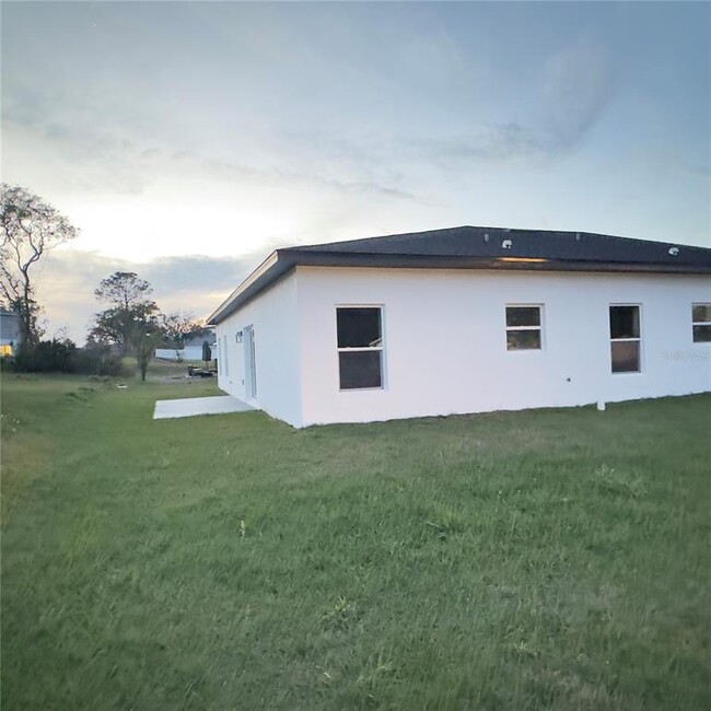 1618 Redfin Dr in Poinciana, FL - Building Photo - Building Photo