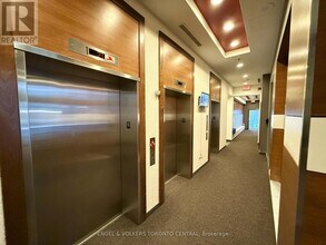 70 Town Centre Court in Toronto, ON - Building Photo - Building Photo