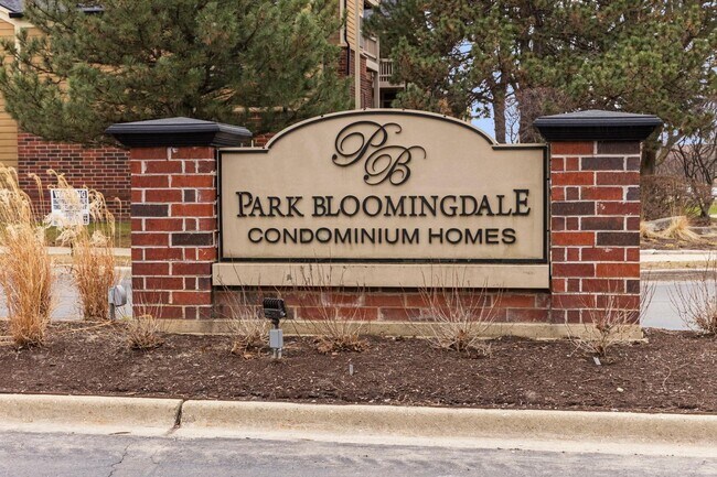 208 Glengarry Dr in Bloomingdale, IL - Foto de edificio - Building Photo