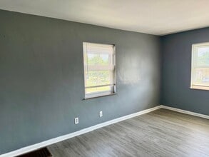 4036 Homelawn Ave in Cheviot, OH - Building Photo - Building Photo