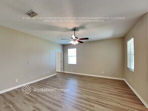 525 19th St NW in Ruskin, FL - Foto de edificio - Building Photo