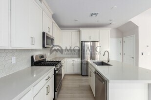 680 E Ginko Ave in Gilbert, AZ - Building Photo