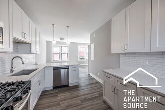 3943 N Janssen Ave, Unit N3 in Chicago, IL - Building Photo - Building Photo