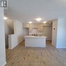 809 Arcadian Private in Ottawa, ON - Building Photo - Building Photo
