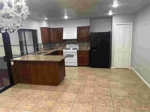 1806 Haymeadow in Carrollton, TX - Building Photo - Building Photo