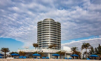 701 N Fort Lauderdale Beach Blvd, Unit 802 in Fort Lauderdale, FL - Building Photo