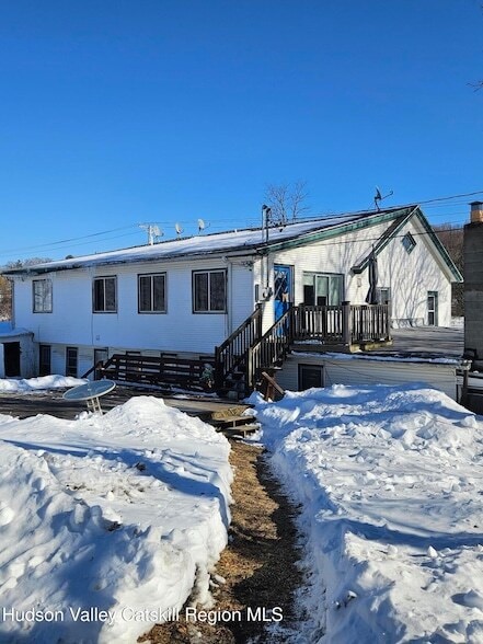 property at 477 Lattintown Rd