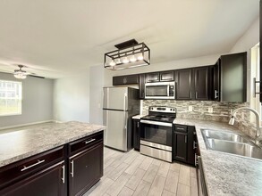 390 Fieldspar Ln in Clayton, NC - Building Photo - Building Photo