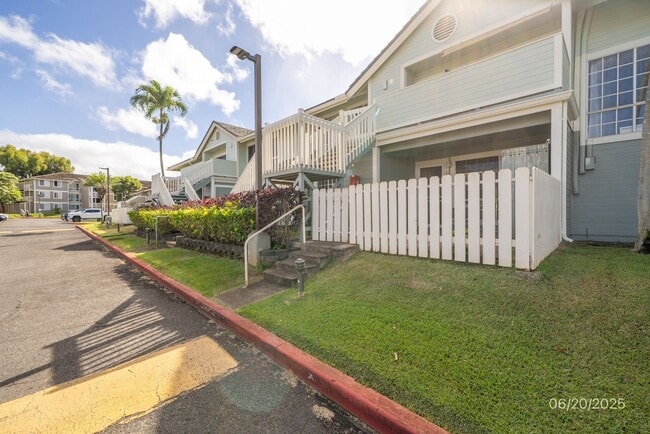 94-1505-1505 Waipio Uka St in Waipahu, HI - Building Photo - Building Photo