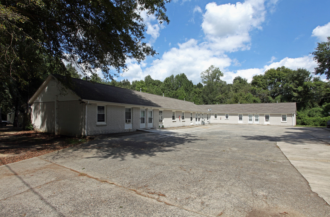 New Beginnings Apartment Complex in Gastonia, NC - Building Photo