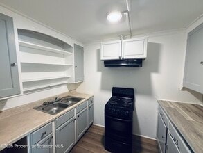 174 Oak St in Pittston, PA - Building Photo - Building Photo