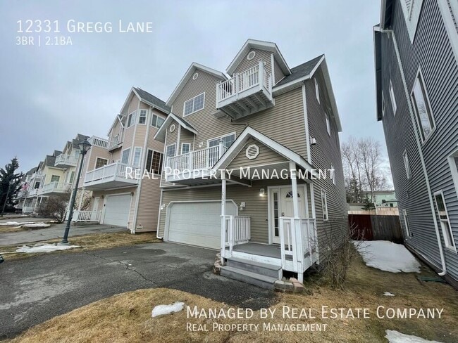 12331 Gregg Ln in Anchorage, AK - Building Photo - Building Photo