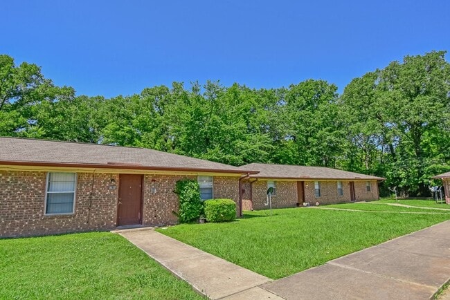 property at 331 N Longview St