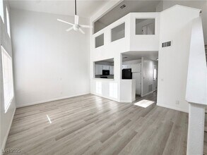 61 Belle Point Ave in Las Vegas, NV - Foto de edificio - Building Photo