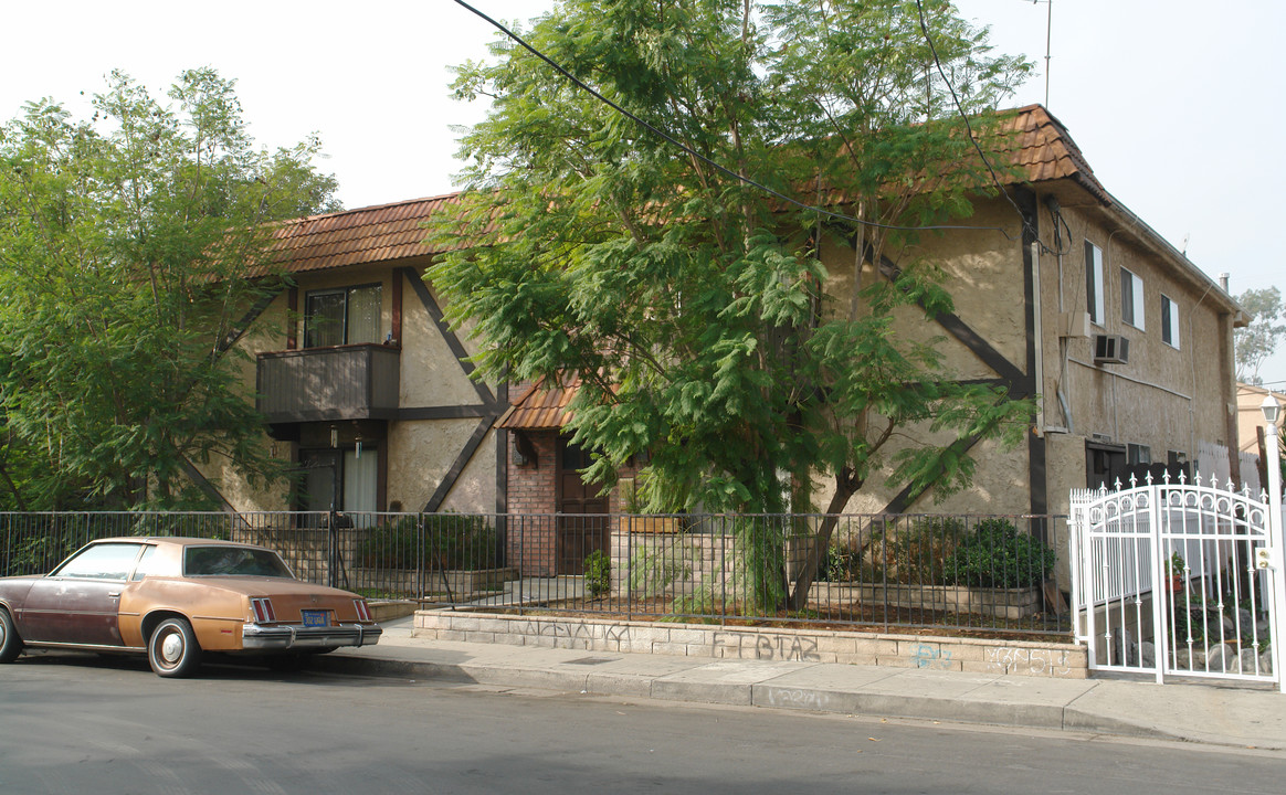 5631 Fair Ave in North Hollywood, CA - Building Photo