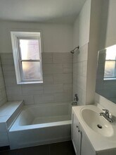 3023 W Wilson Ave in Chicago, IL - Building Photo - Building Photo