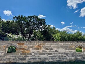 1203 Cuernavaca Dr N in Austin, TX - Building Photo - Building Photo