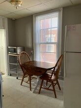 618 N 5th St, Unit #3 in Springfield, IL - Foto de edificio - Building Photo