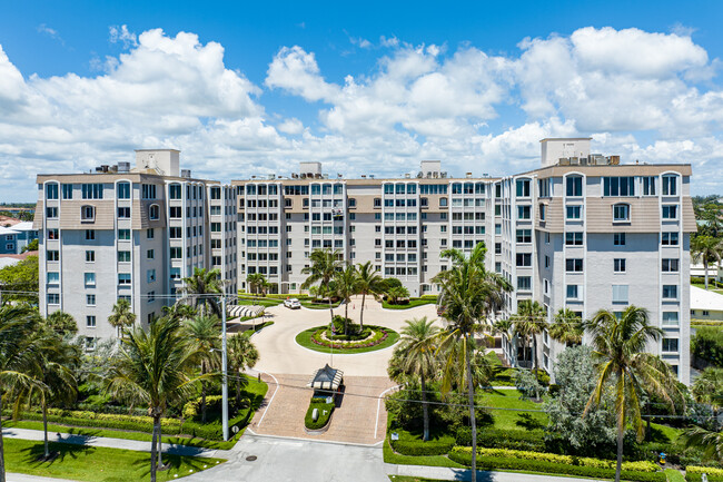 Delray Beach Club Residences in Delray Beach, FL - Building Photo - Building Photo