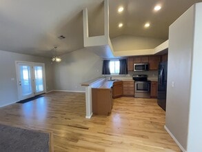 2260 N Baywing Hawk Pl in Kuna, ID - Building Photo - Building Photo