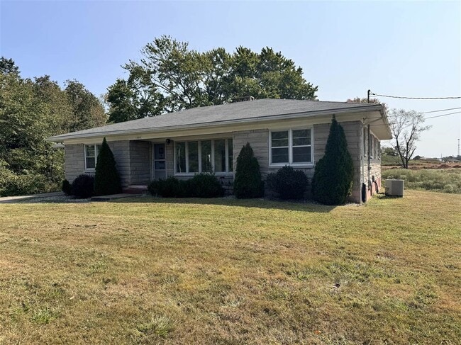 1309 Old State Rd in Brandenburg, KY - Building Photo - Building Photo