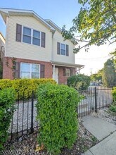 387 18th Ave, Unit 1 in Newark, NJ - Foto de edificio - Building Photo