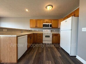 5749 NW 14th St in Lincoln, NE - Building Photo - Building Photo