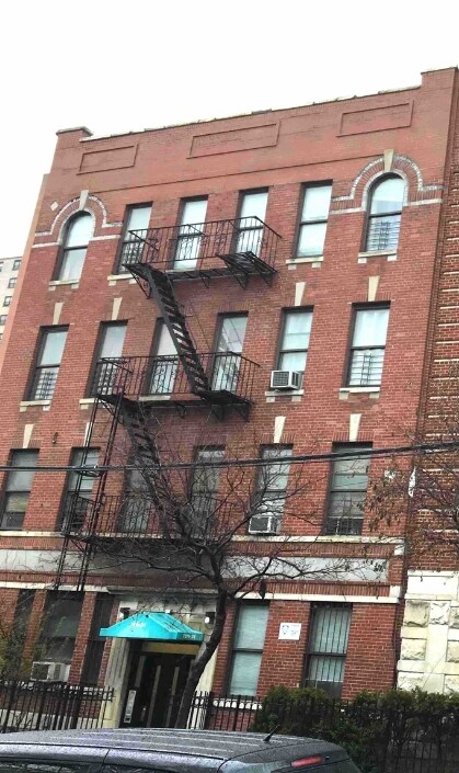 729-731 E 147th St in Bronx, NY - Foto de edificio