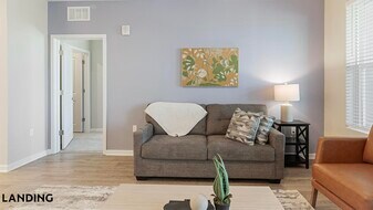 1000 Western Breeze Circle, Unit 2-112 in Davenport, FL - Building Photo