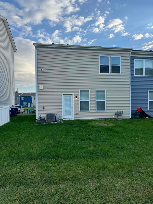 81 Pepperwood Dr in Wyoming, DE - Foto de edificio - Building Photo