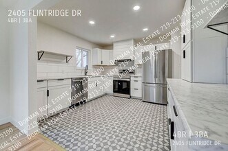 2405 Flintridge Dr in Colorado Springs, CO - Building Photo - Building Photo