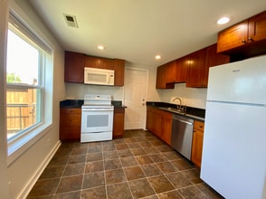 7916 14th Ave SW in Seattle, WA - Building Photo - Building Photo