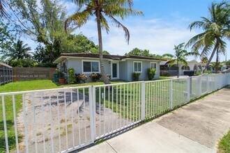 12030 SW 181st St in Miami, FL - Building Photo - Building Photo