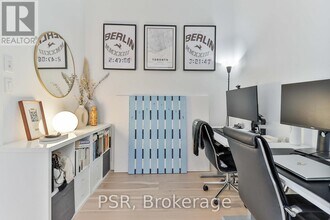 8 The Esplanade in Toronto, ON - Building Photo - Building Photo