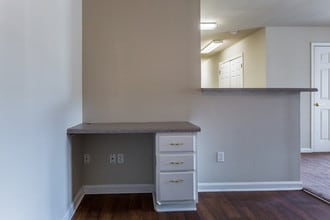 Ridge at Jonesboro in Jonesboro, AR - Building Photo - Interior Photo