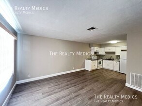 2095 NW 43rd St in Ocala, FL - Building Photo - Building Photo