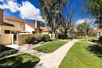 5384 Rainwood St in Simi Valley, CA - Building Photo - Building Photo