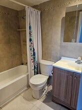 8000 Colony Cir S, Unit 207 in Tamarac, FL - Building Photo - Building Photo