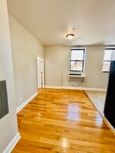 45 S Broadway, Unit 4A in Yonkers, NY - Building Photo - Building Photo