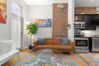 26 E Springfield St, Unit 2 in Boston, MA - Building Photo - Building Photo