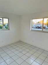 3225 SW 94th Ave in Miami, FL - Building Photo - Building Photo