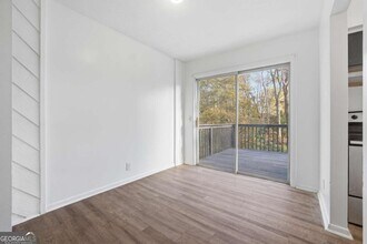 1073 Laurel Ln NW in Conyers, GA - Building Photo - Building Photo