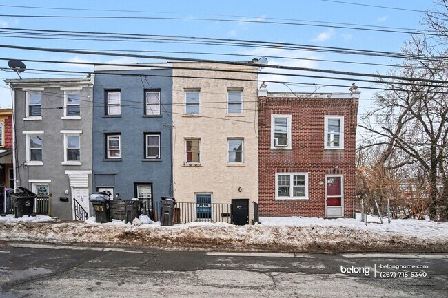 126 W Elm St in Norristown, PA - Building Photo - Building Photo